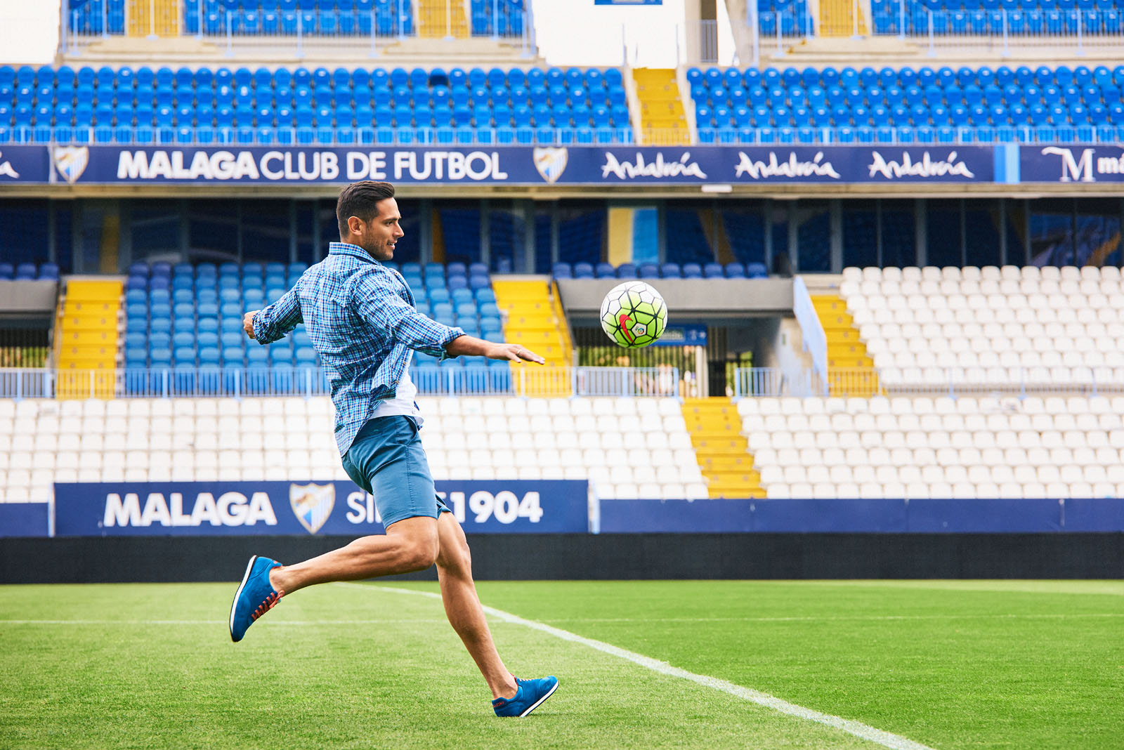 Fotografía para Makarthy, patrocinador del Málaga C.F.